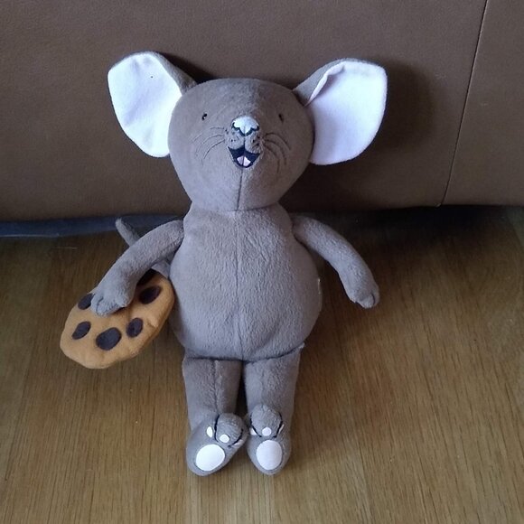 If you give a Mouse a Cookie Plush 11" (no clothes) Used - Picture 1 of 3